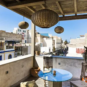 https://villa-corente.essaouirahotels.net